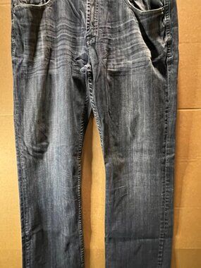 BUFFALO David Bitton Men's Denim Size 36 Gently Used